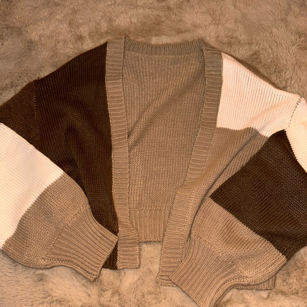 Colorblock Cropped Knit Cardigan
